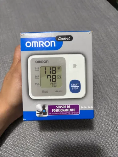 Monitor de pressão arterial Omron Confort