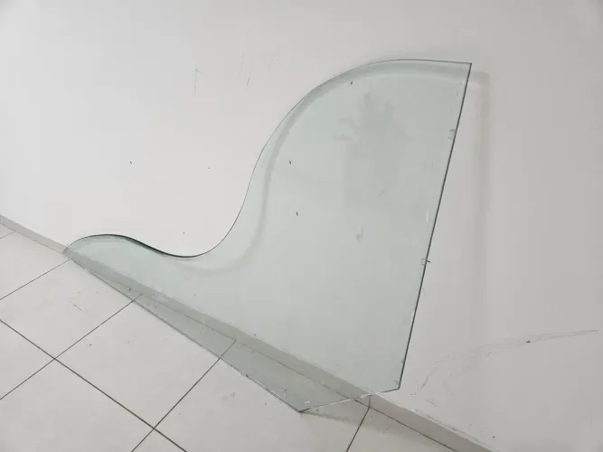 Vidro de canto