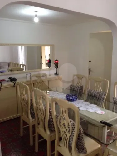 Sobrado com 4 quartos à venda em Bom retiro - SP