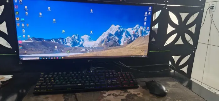 Setup Gamer i7-7700K + GTX 1080 8GB | 32GB | NVMe 1TB | LG Ultrawide | G Pro