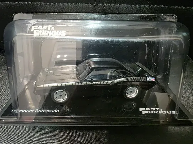 Miniatura Velozes e Furiosos 1/43 Plymouth Barracuda edição 32 - Salvat Luppa