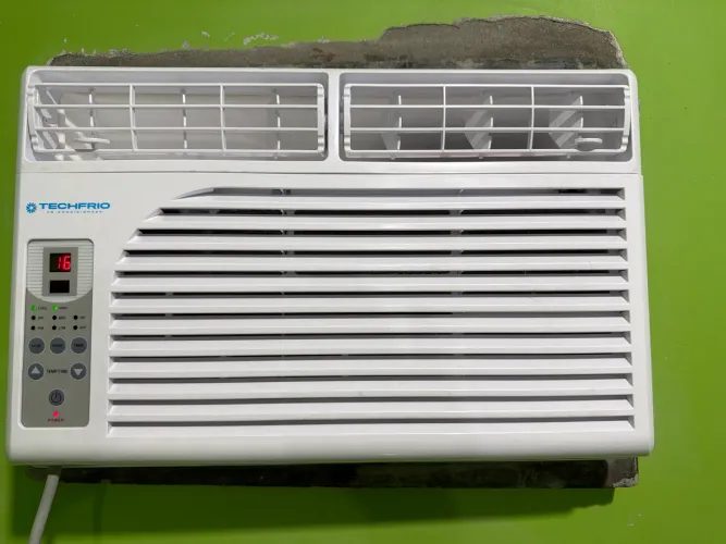 Vendo um ar-condicionado da TechFrio 10.000BTUS