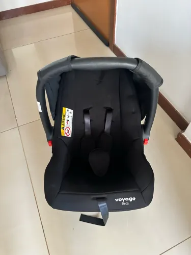 Bebê conforto Voyage Beta preto