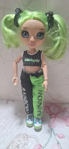 Boneca raiwbon junior jade