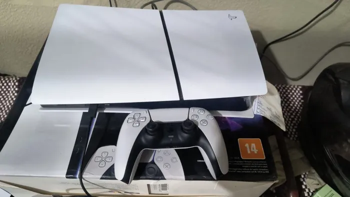 PS5 SLIM 1TB
