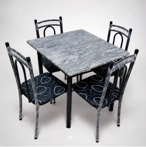 Mesa de 4 cadeiras nova a pronta entrega