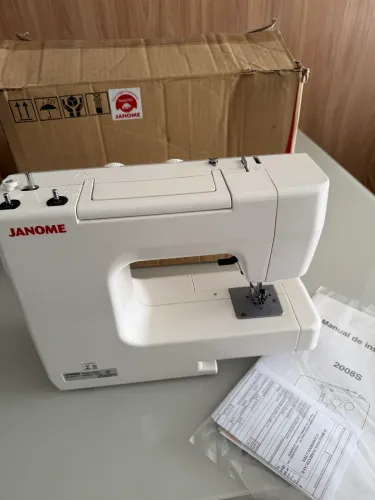 Máquina de costura Janome 2008S