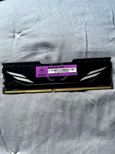 Memória RAM 8GB DDR4