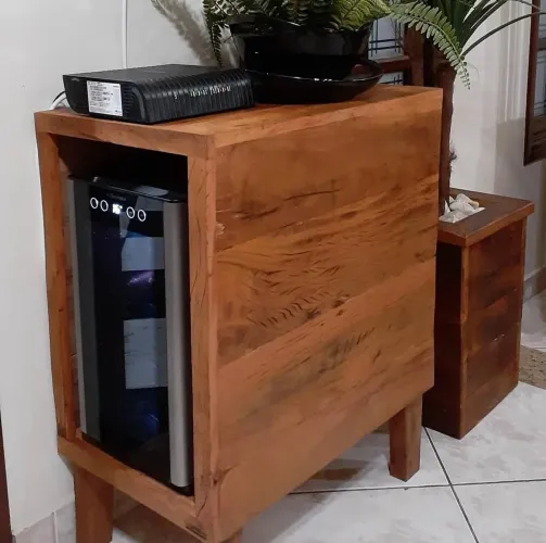 Adega climatizada de vinho Electrolux