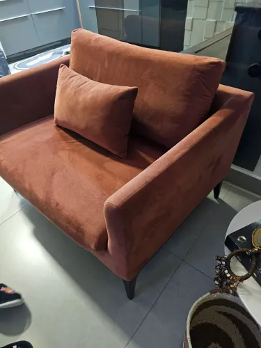 Poltrona moderna oferta 800,00