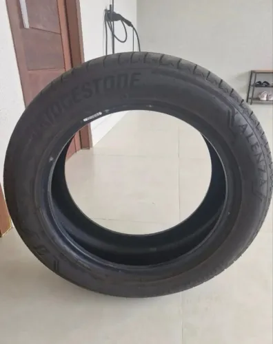 Pneu 235 55 18