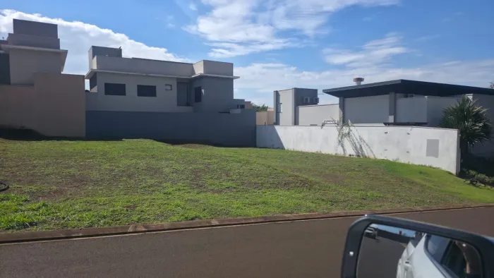 2 Terrenos Condomínio Paineiras