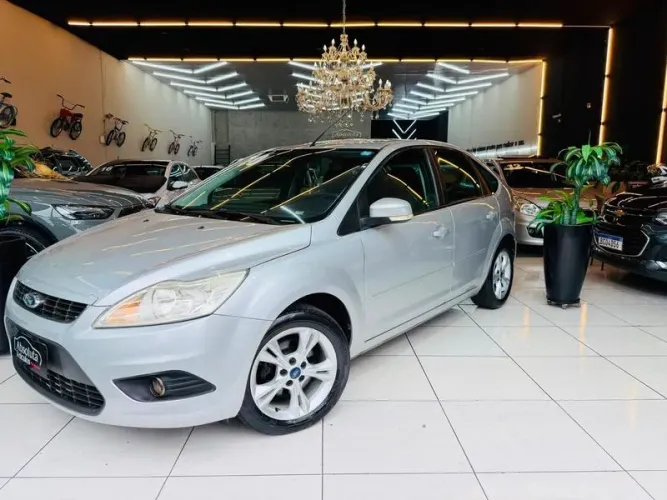 Ford Focus 1.6 S/1.6 SE Flex 16V 5P AUT 2010