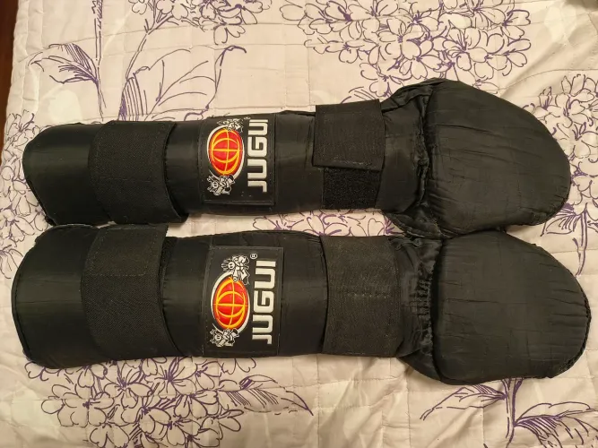 Caneleira Jugui Preta usada