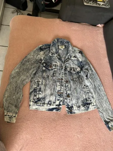 Jaqueta Jeans Feminina Marmorizada (Acid Wash)