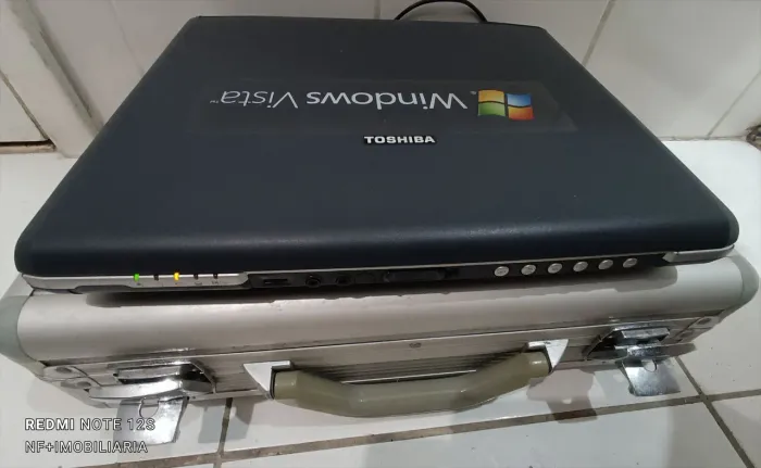 Notebook Antigo Toshiba Satellite 1415-S173 - Raridade / Coleção / Peças (Lenda)