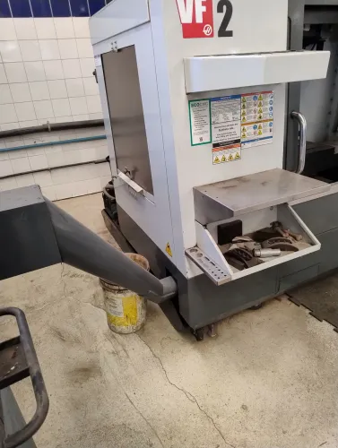 Centro usinagem Haas modelo VF 2