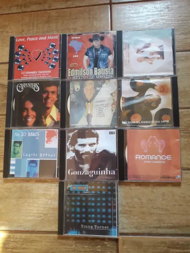 10 CDs novos tirados os lacres