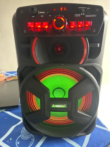 Caixa de som Amvox 220 RMS