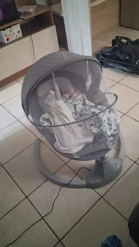 Cadeira vibratória de descanso de bebe