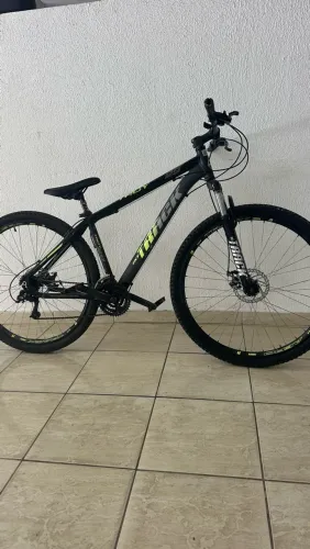 Bicicleta aro 29 track top