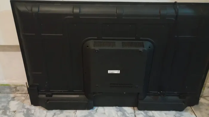 Tv smart 43 Philco youcine YouTube Netflix vários outros