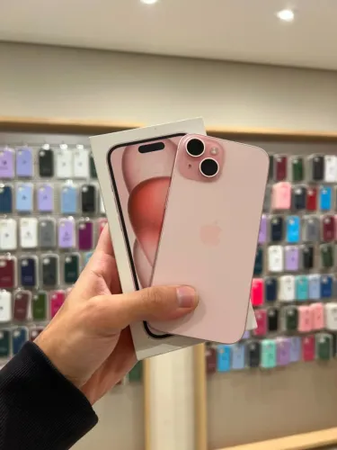 Seminovo - iPhone 15 128 GB 90% Rosa - Retirada Loja Shopping Savassi