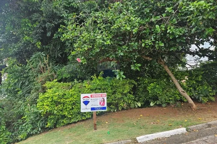 Terreno localizado no Condomínio Loureiro / Amparo SP