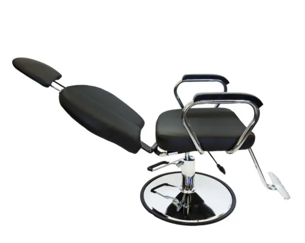 Vendo cadeira de barbearia nova 