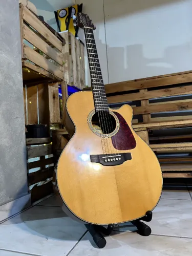 VIOLÃO TAKAMINE ED4NC - Mini Jumbo