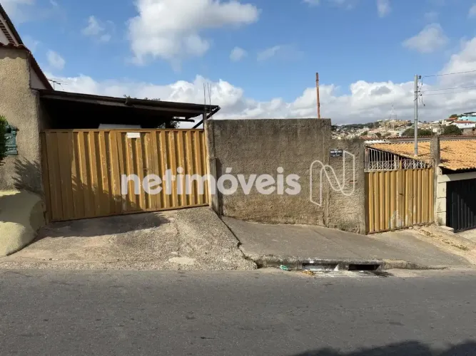 Excelente Lote no bairro Goiânia!