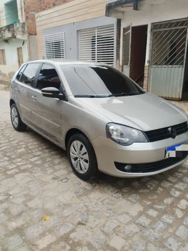 Volkswagen Polo 1.6 Mi/s.ouro 1.6 MI Tot.flex 8V 5P 2014