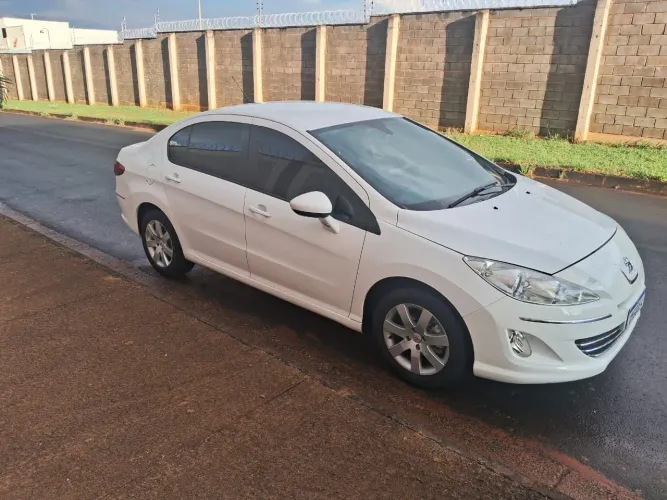 Peugeot 408 Sedan Allure 2.0 Flex 16V 4P Mec. 2013