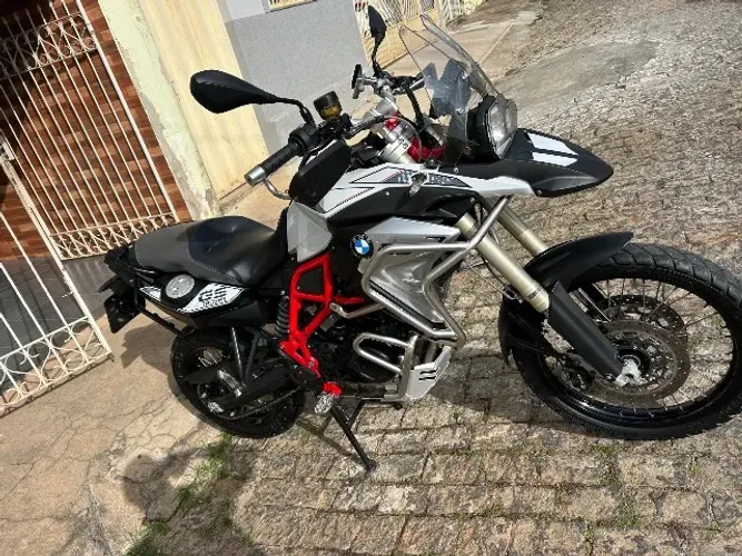 GS F 800 2018 Modelo Trophy