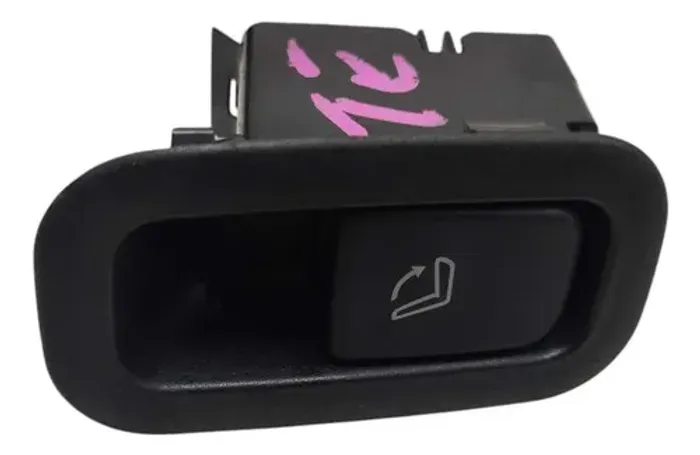 Botão Rebatimento Banco Tras Esq Subaru Forester 2010  Preto