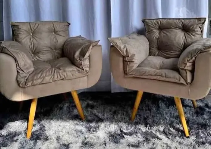 Duas poltronas opala por 498,00