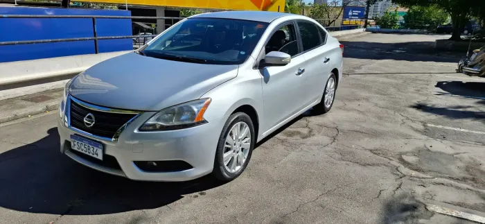 Nissan Sentra SL 2.0/ 2.0 Flex Fuel 16V Aut. 2015