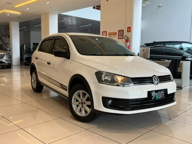Volkswagen Gol Geração VI Track 1.0 8V MI Total Flex Mec. 4P 2014