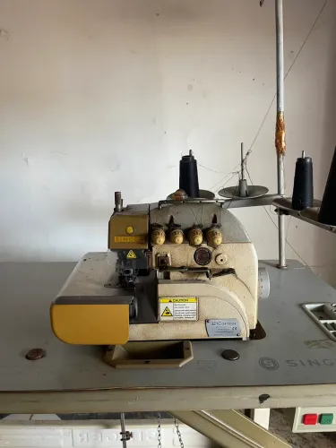 ? DUAS MÁQUINAS INDUSTRIAIS + MANEQUIM POR R$ 5.500 - OPORTUNIDADE ÚNICA! ?