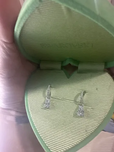 Brinco Swarovski com garantia