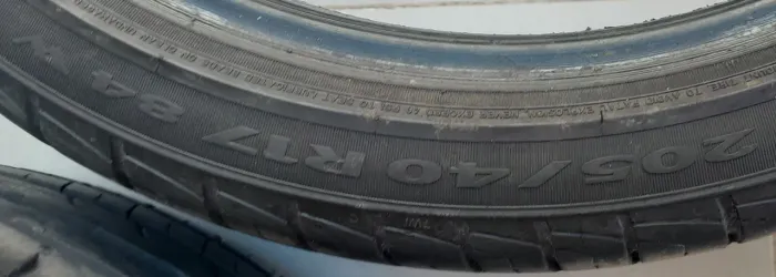 4 pirelli 205 40 17