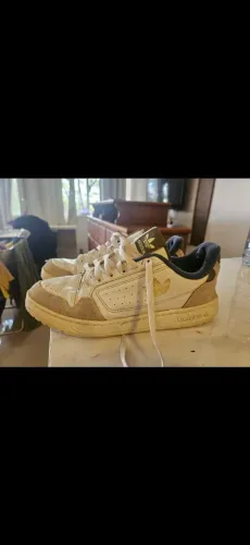 Tênis adidas NY90