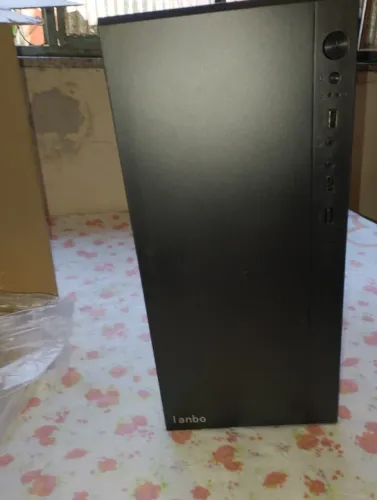 Gabinete gamer novo na caixa só hoje retirar em bento ribeiro