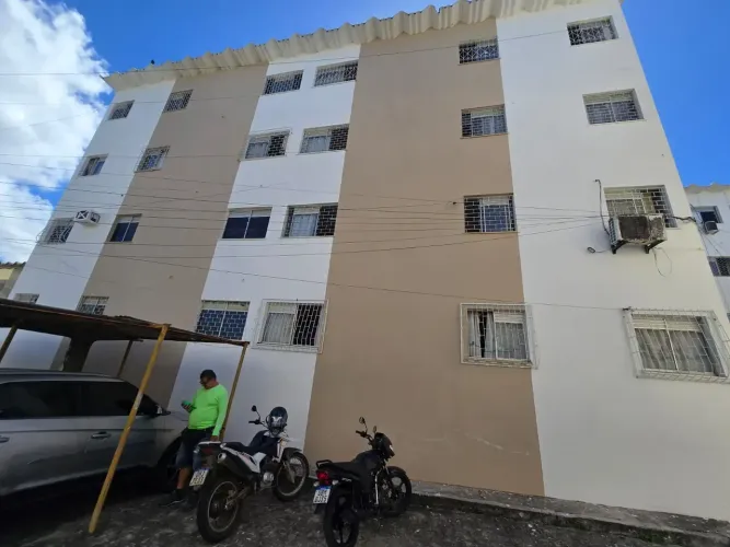 vendo apto cond Visconde de Maracaju com 3/4 por 130 mil pode financiar