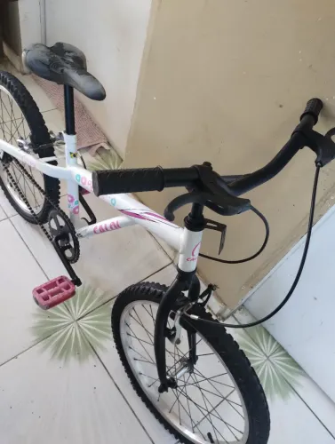 Caloi aro 20 pra criança de 7 a 12 anos toda ok
