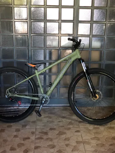 Bicicleta Alfameq Aro 29 Freio a Disco Suspensão Absolute - Muito Conservada