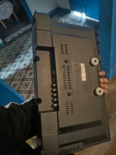 TV PHILCO BARATA