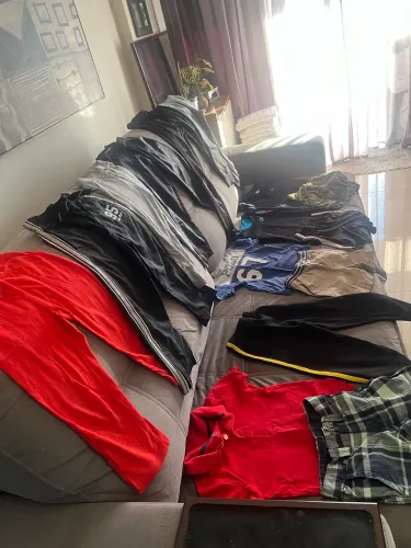 Lote de roupinhas de marca importada.