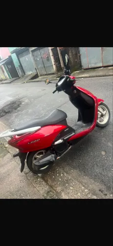 Lead 110 vermelha