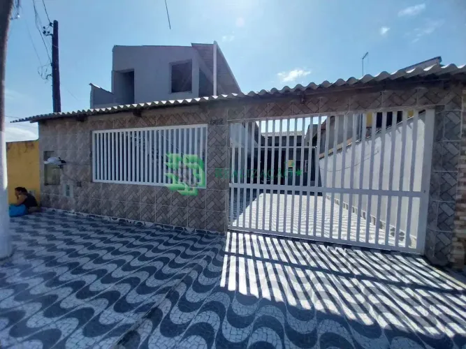 Sobrado de Condomínio em Mongaguá no Bairro Flórida Mirim